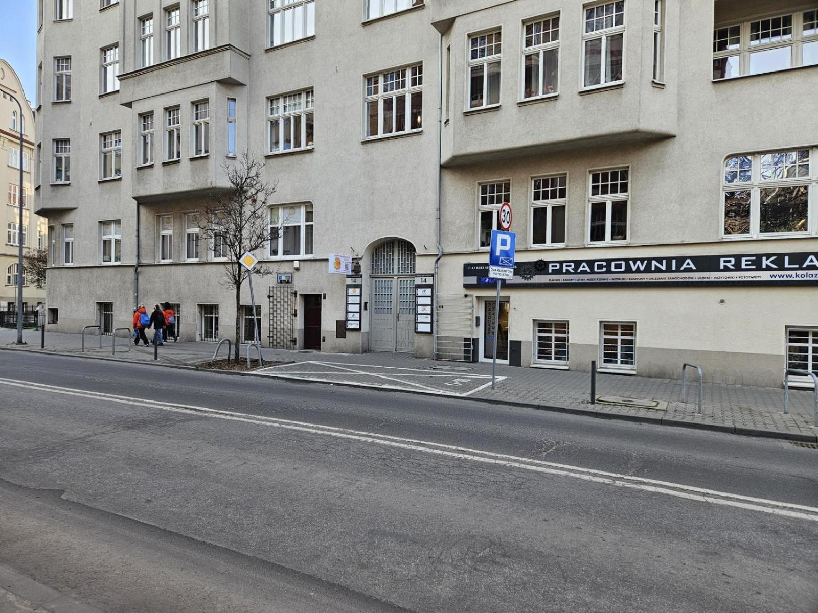 Happy House Hostel Posen Exterior foto