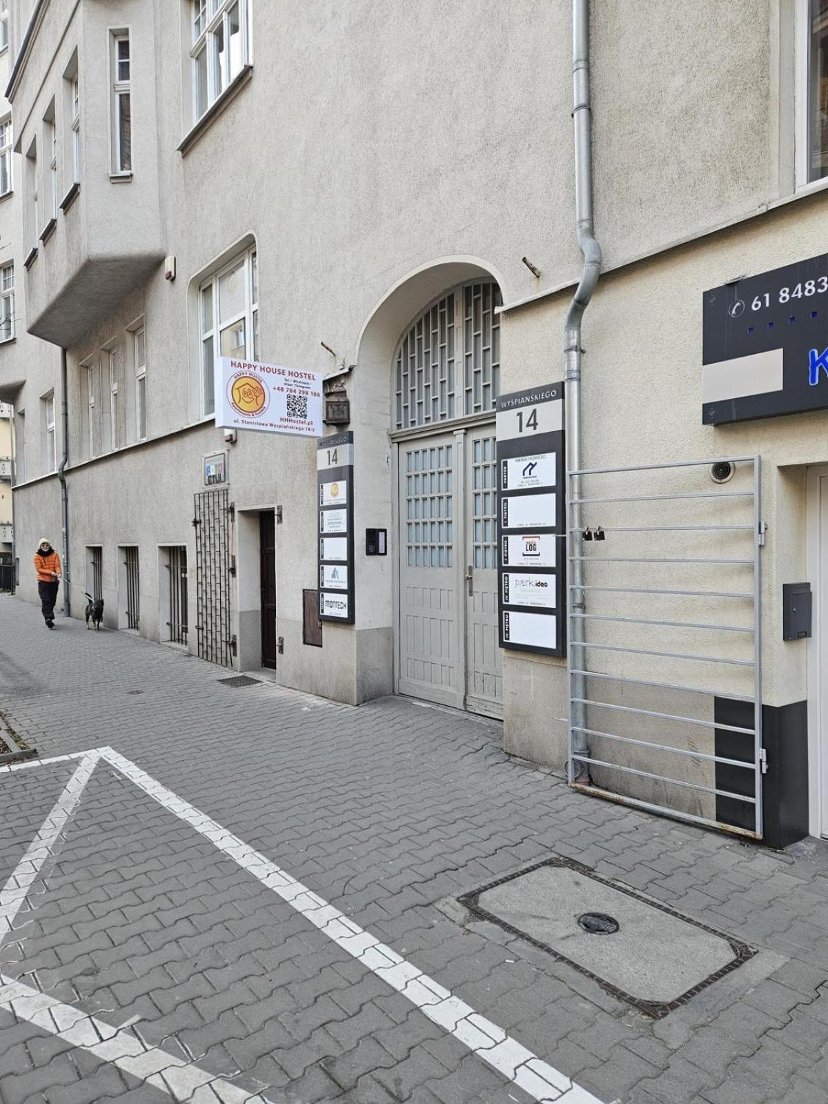 Happy House Hostel Posen Exterior foto